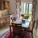 Apartamento Comfy Spacious Duplex Tirana