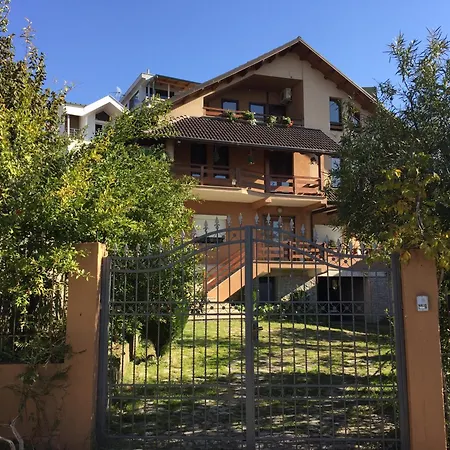 Comfy Spacious Duplex
