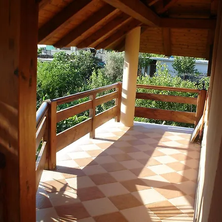 Comfy Spacious Apartment Tirana