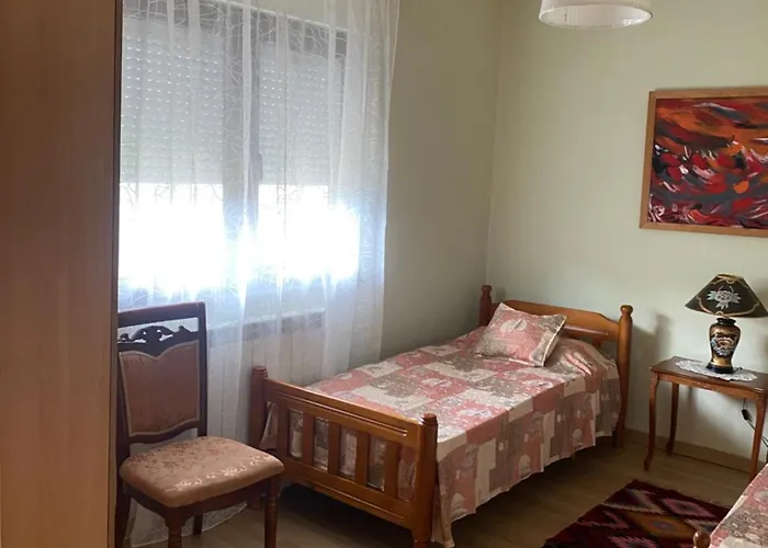 Apartament Comfy Spacious Tirana