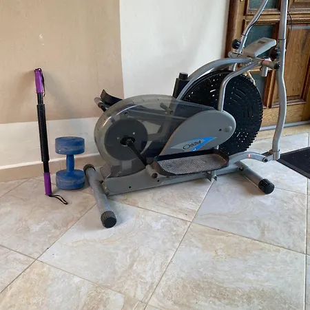 Appartamento Comfy Spacious Tirana